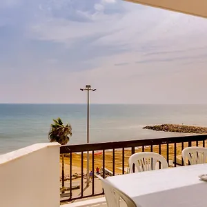 Apartment Atlantico View - Beach Front -, Quarteira